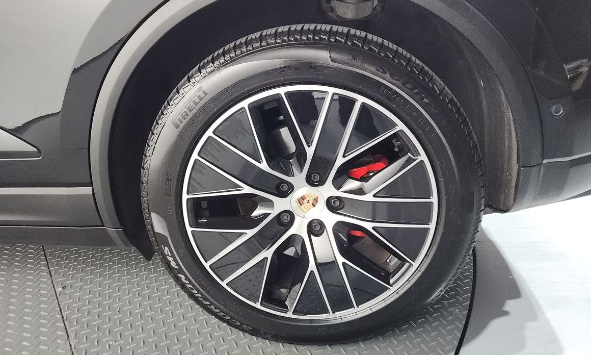 Porsche Macan 2025