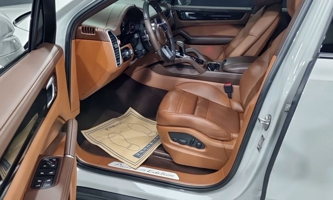 Porsche Cayenne 2023