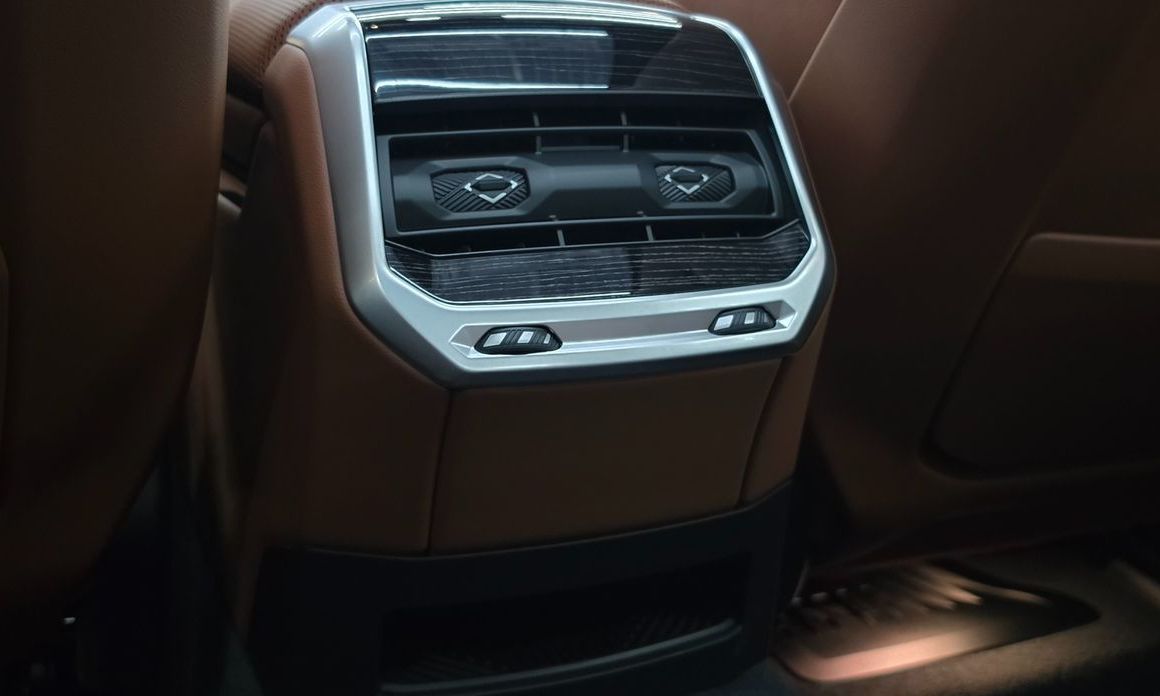 BMW 7-Series 2025