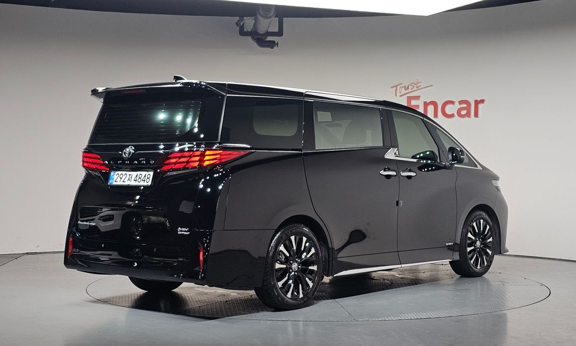 Toyota Alphard 2025