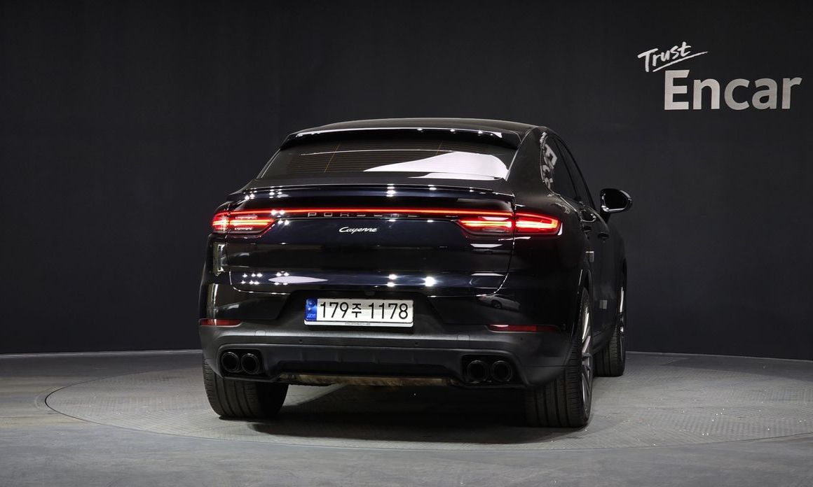 Porsche Cayenne 2022
