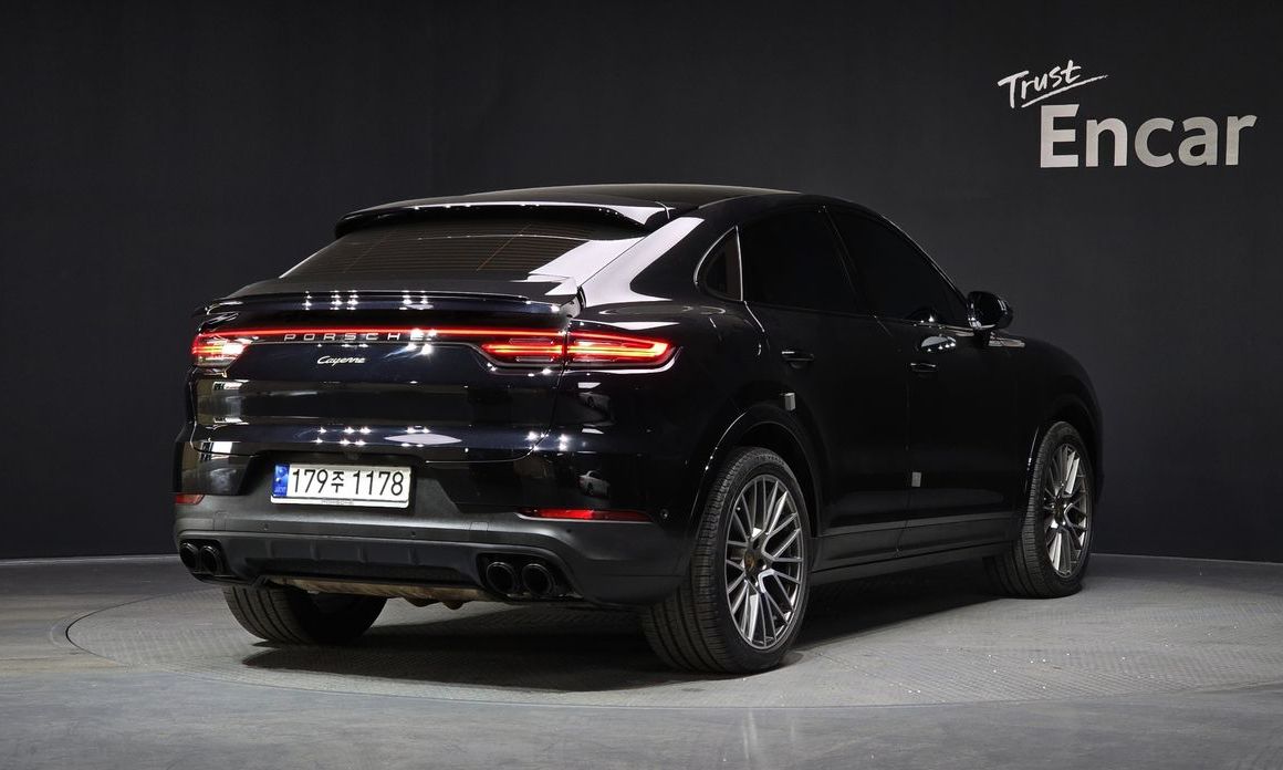 Porsche Cayenne 2022