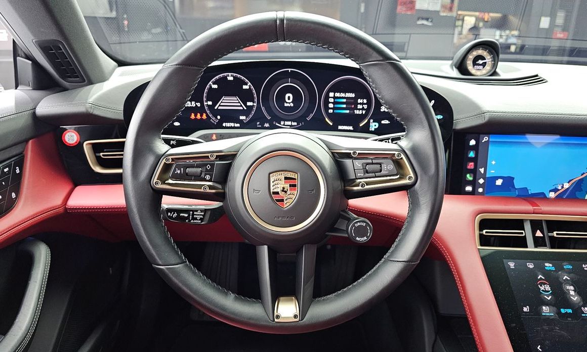 Porsche Taycan 2023