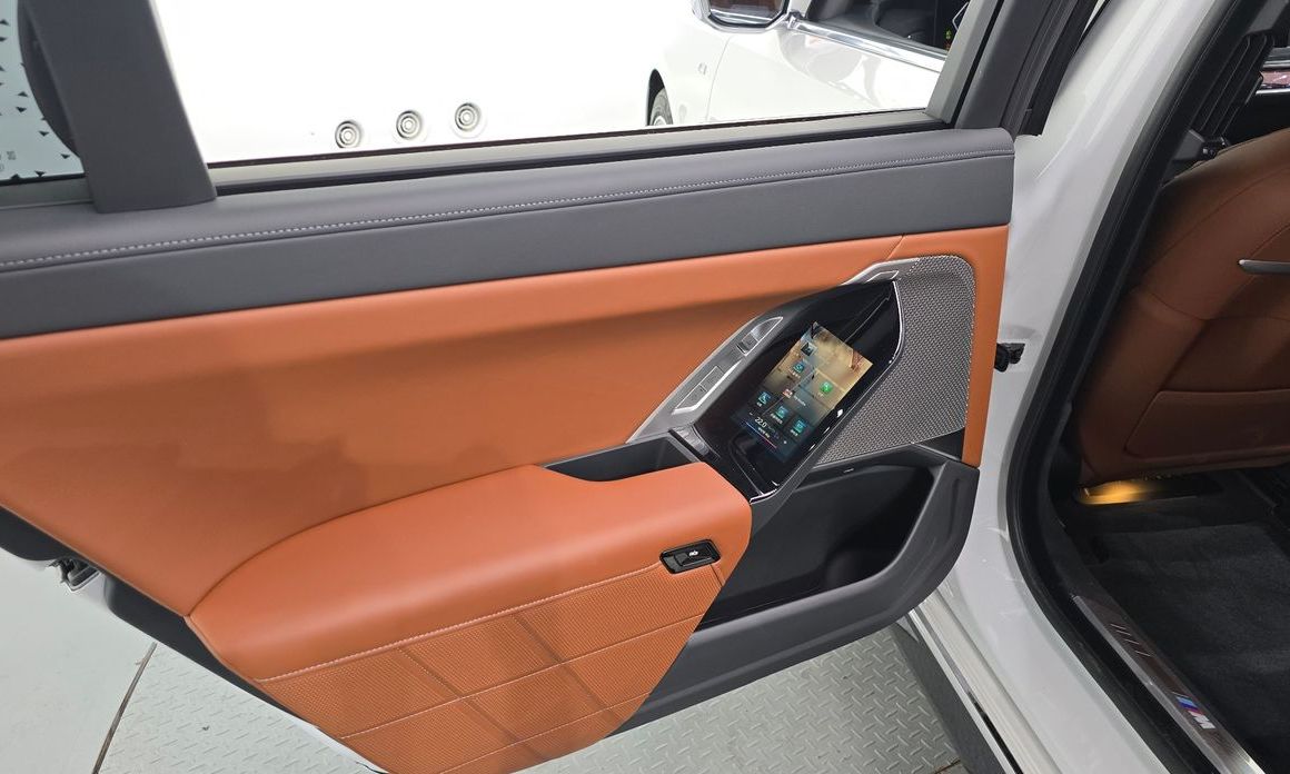 BMW 7-Series 2024