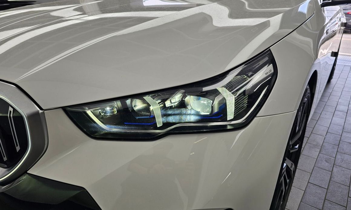 BMW 5-Series 2024