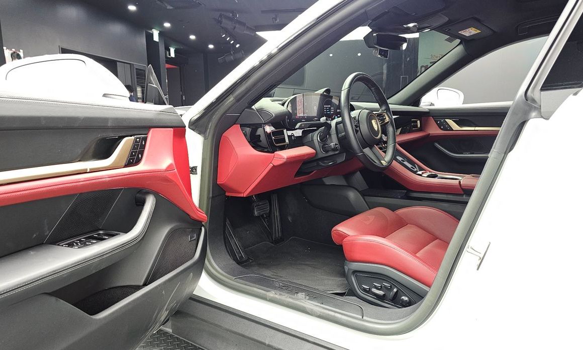 Porsche Taycan 2023