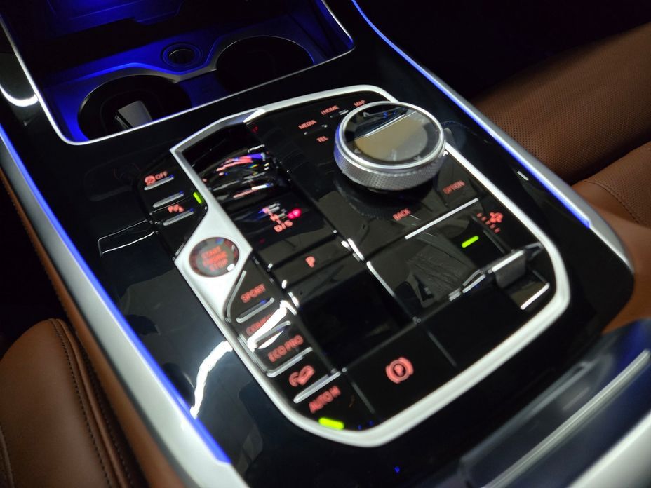 BMW X7 2024
