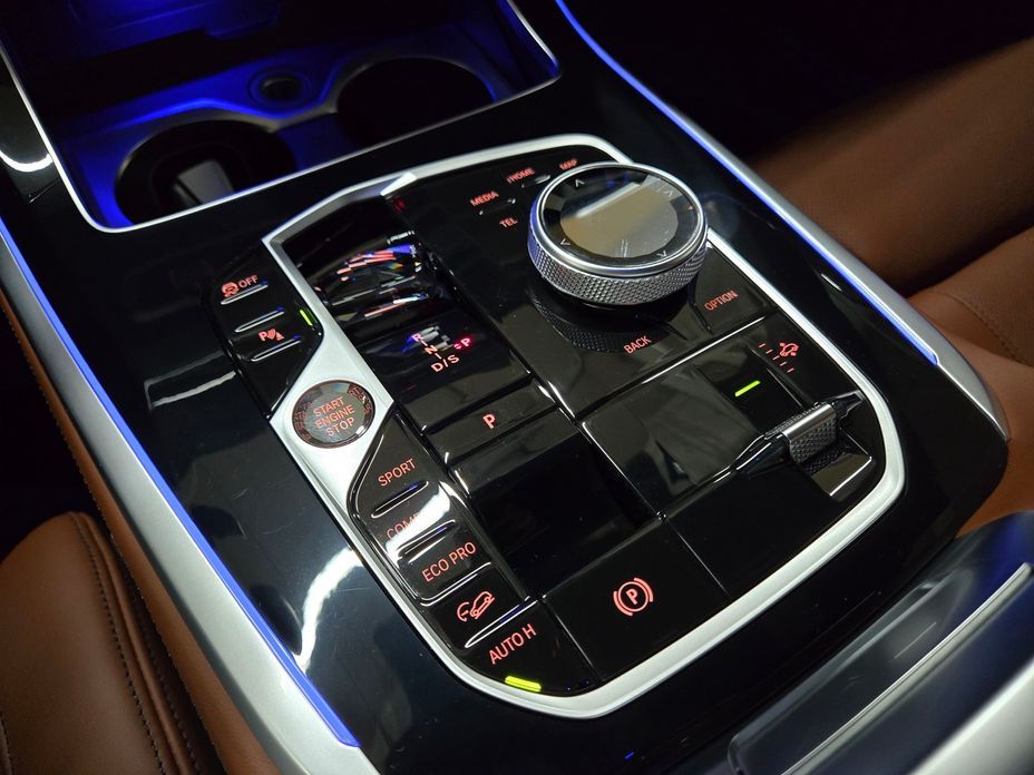 BMW X7 2024