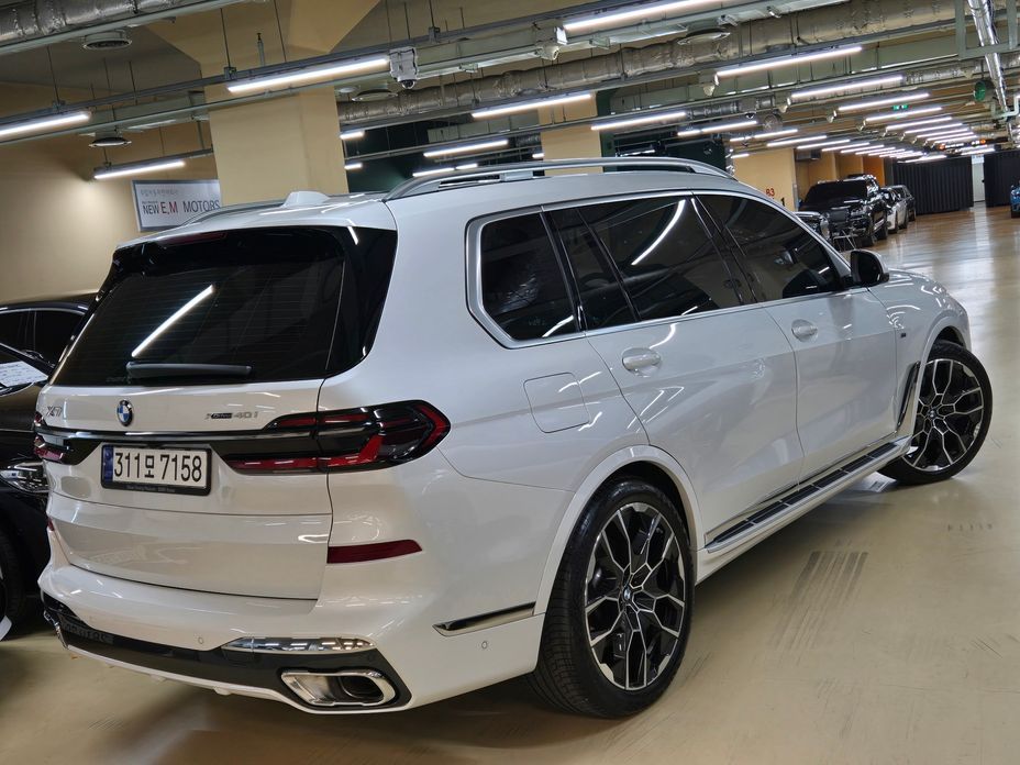BMW X7 2024