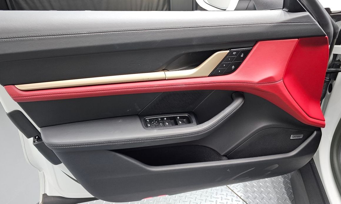 Porsche Taycan 2023