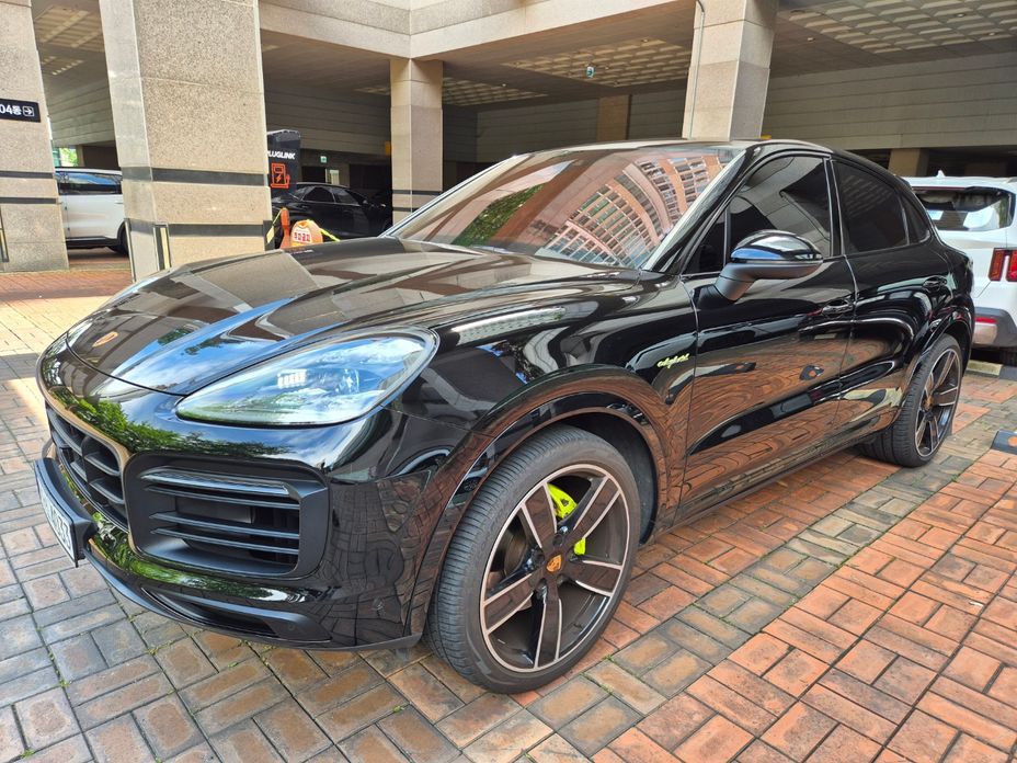 Porsche Cayenne 2023