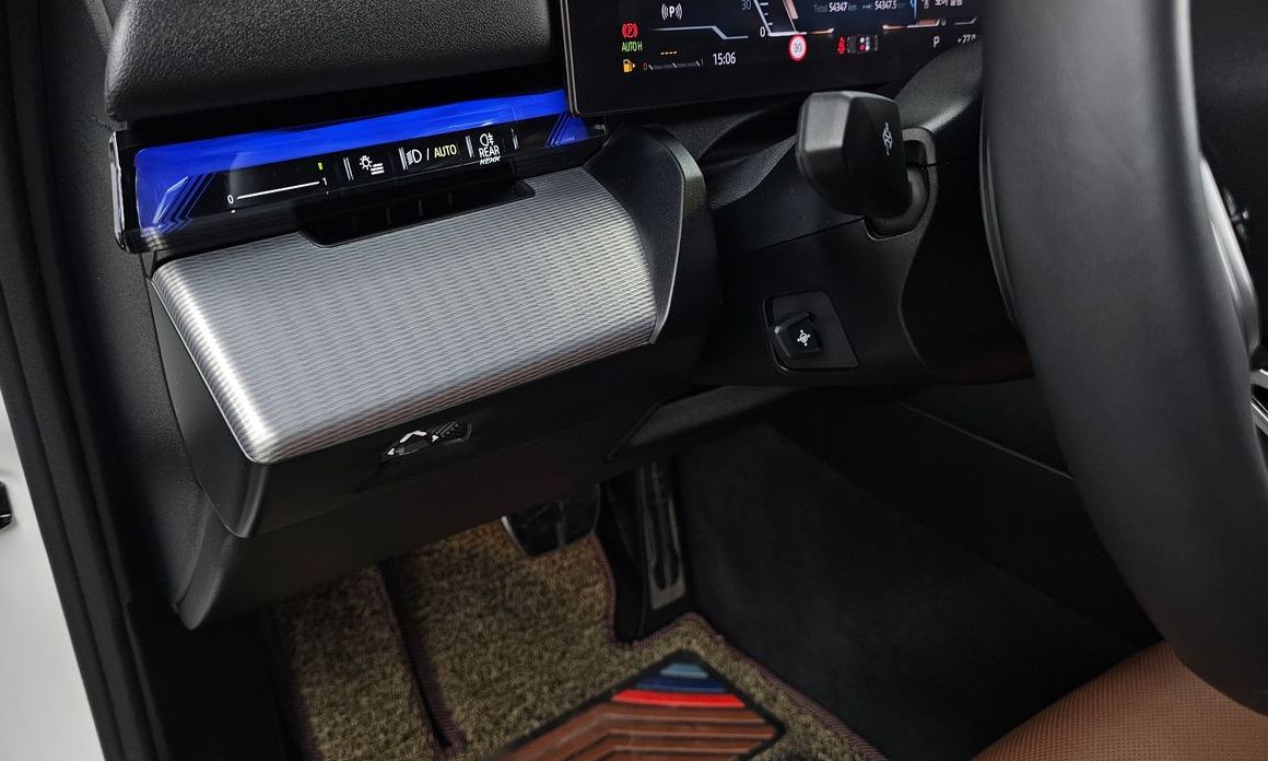 BMW 5-Series 2024