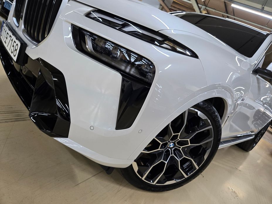 BMW X7 2024