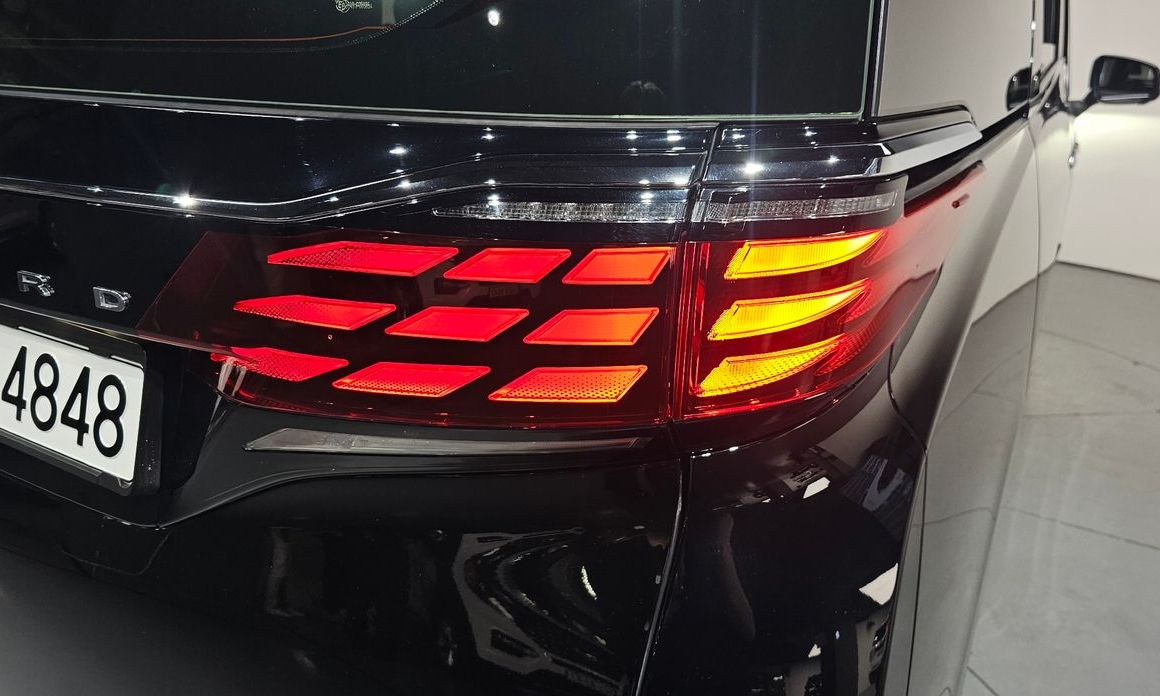 Toyota Alphard 2025