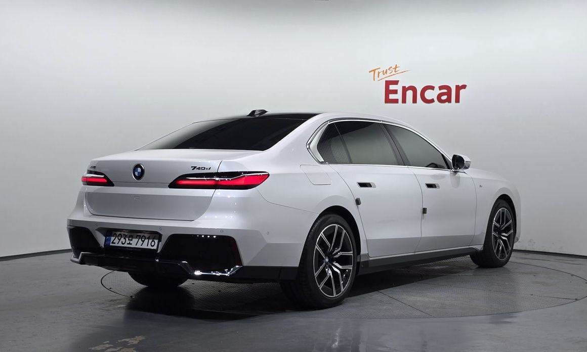BMW 7-Series 2024