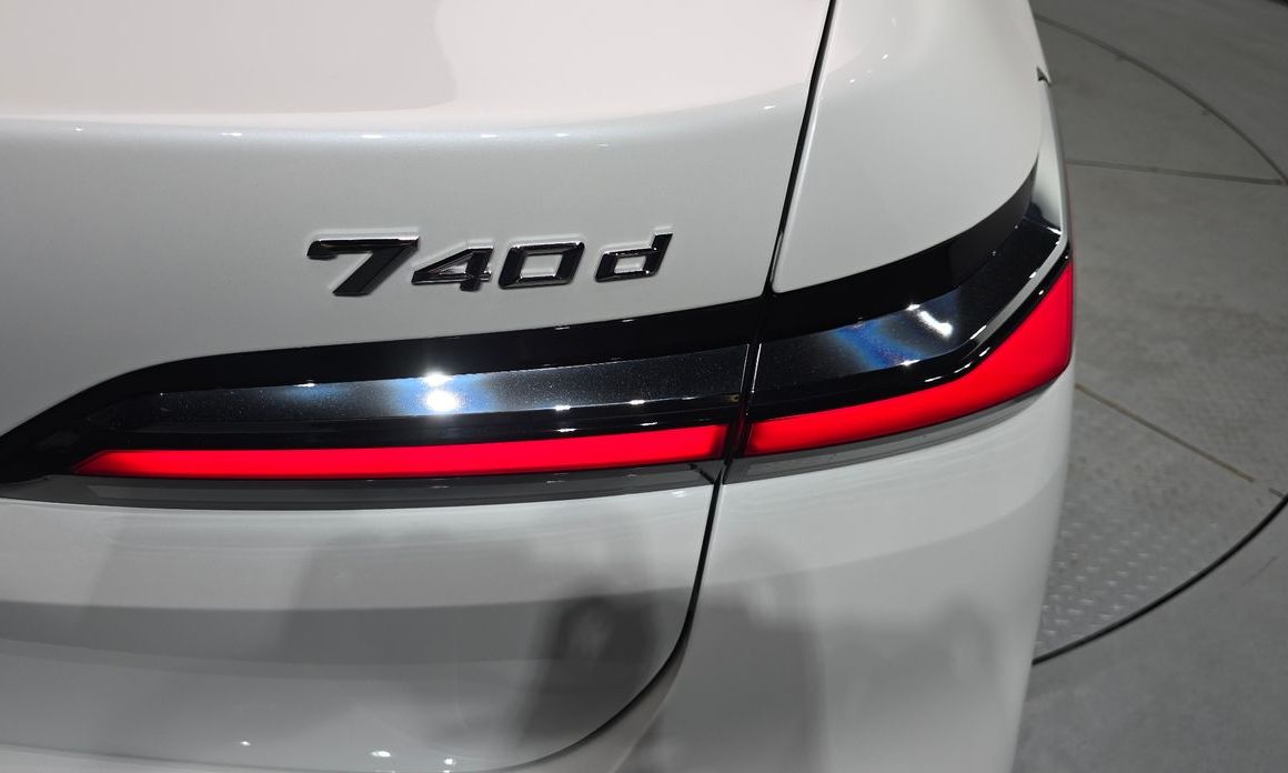 BMW 7-Series 2024