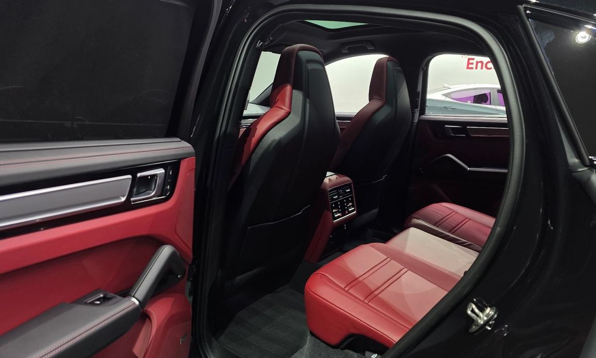 Porsche Cayenne 2023