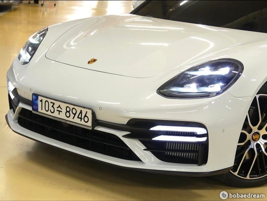 Porsche Panamera 2022