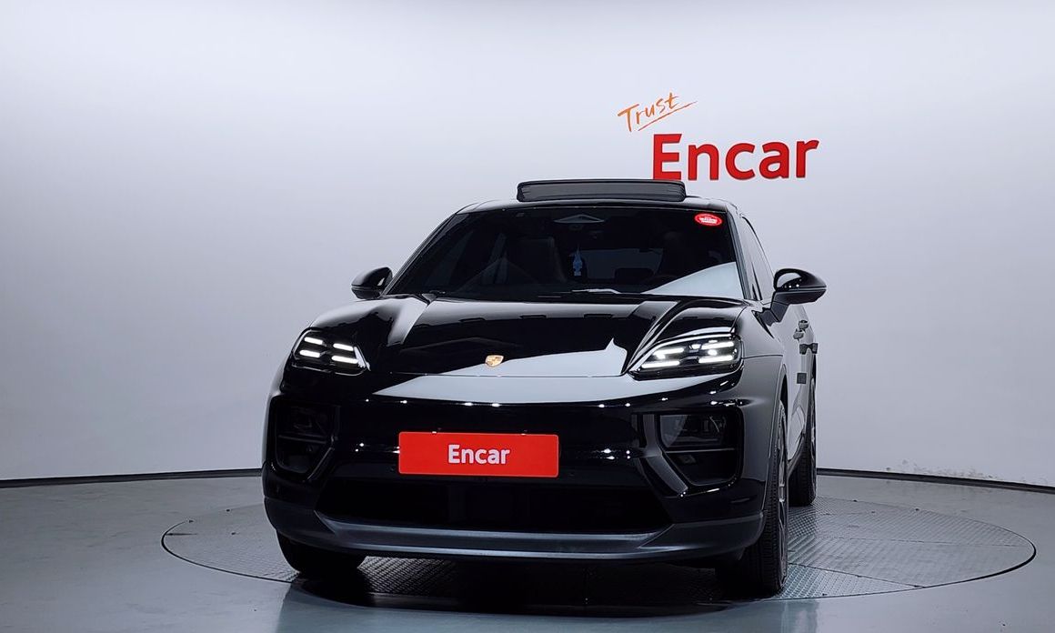 Porsche Macan 2025