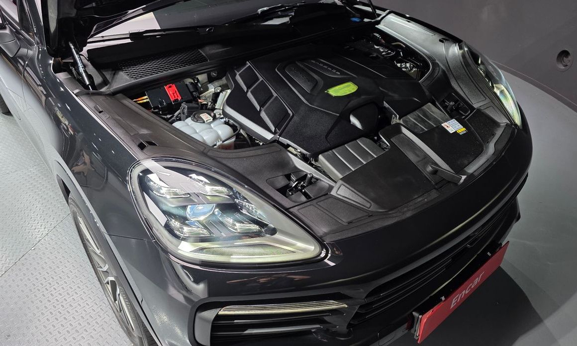 Porsche Cayenne 2023