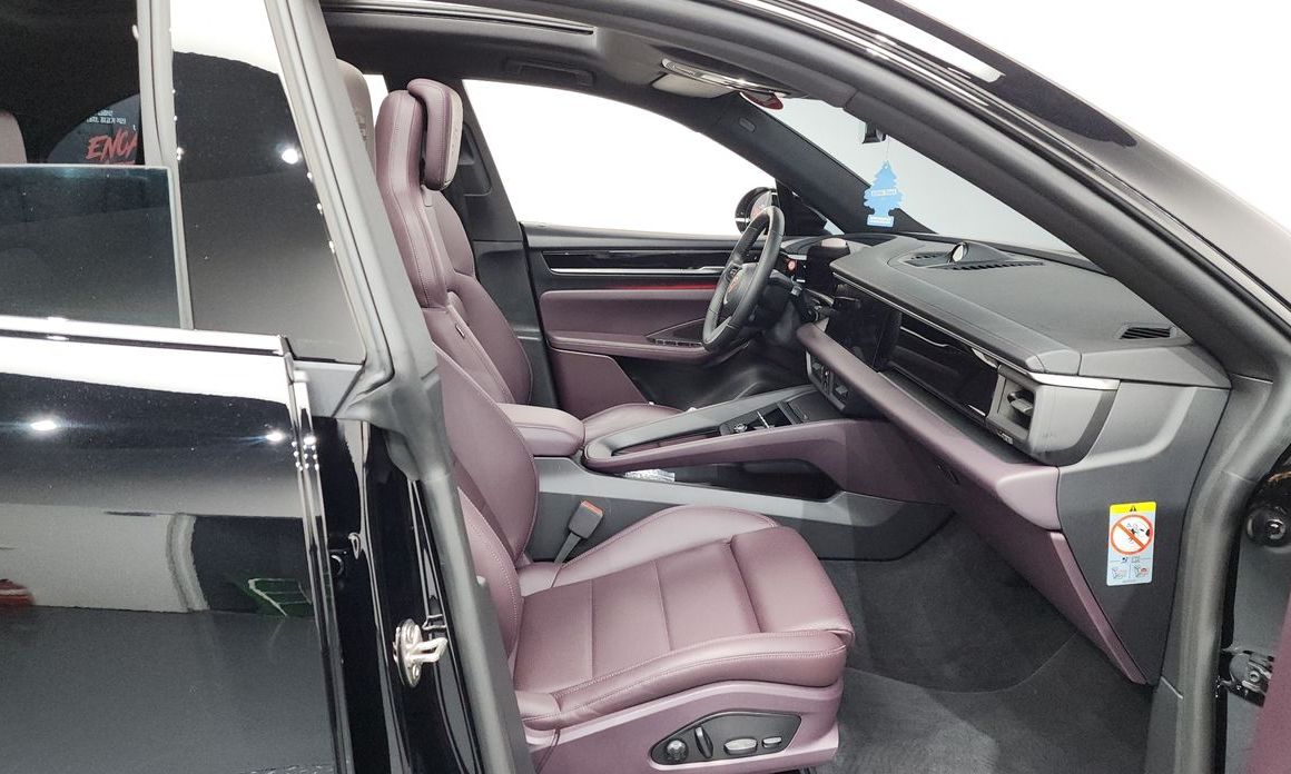 Porsche Macan 2025
