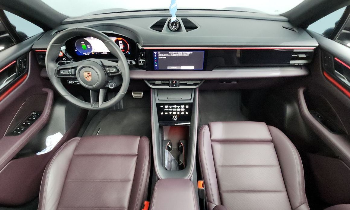Porsche Macan 2025