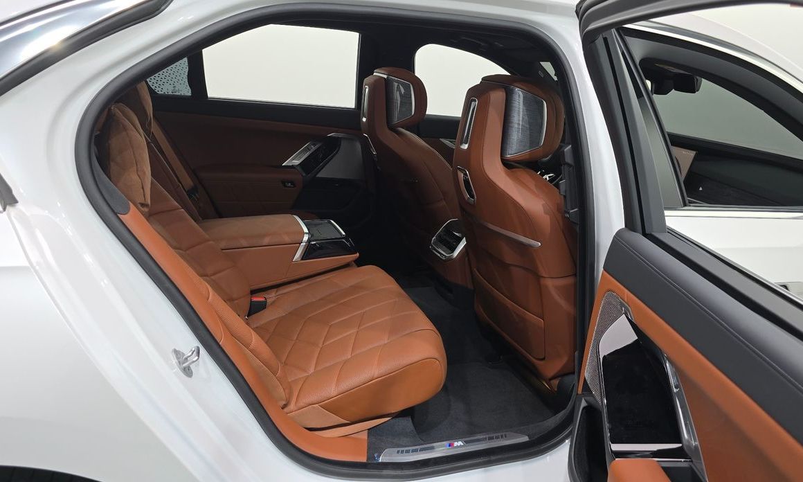 BMW 7-Series 2024