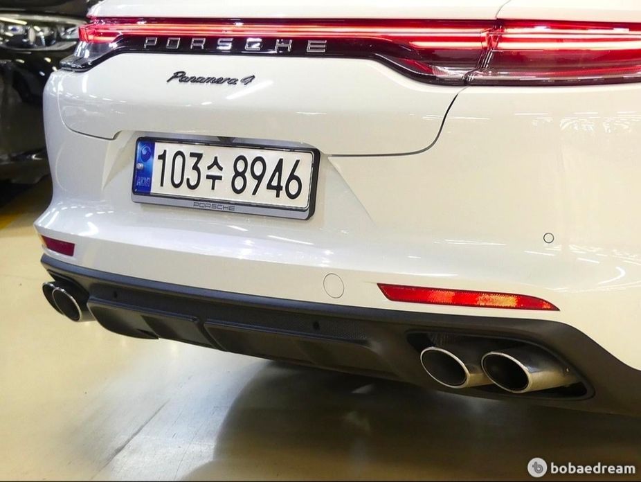 Porsche Panamera 2022