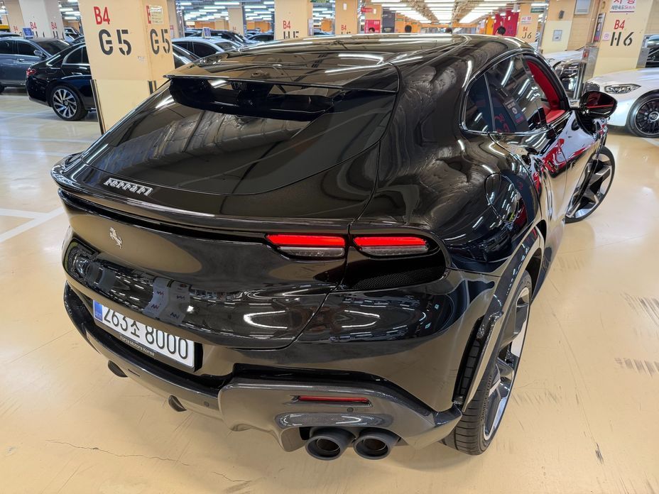 Ferrari Purosangue 2025