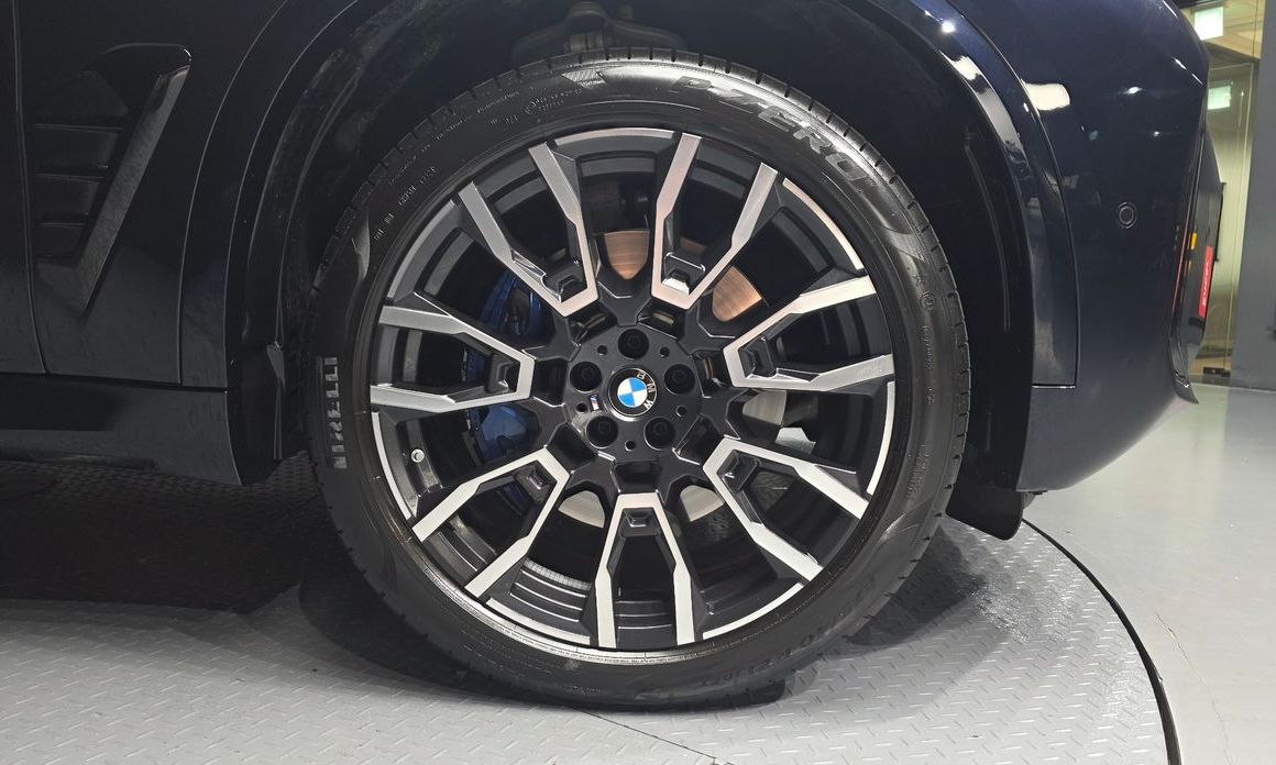 BMW X5 2025