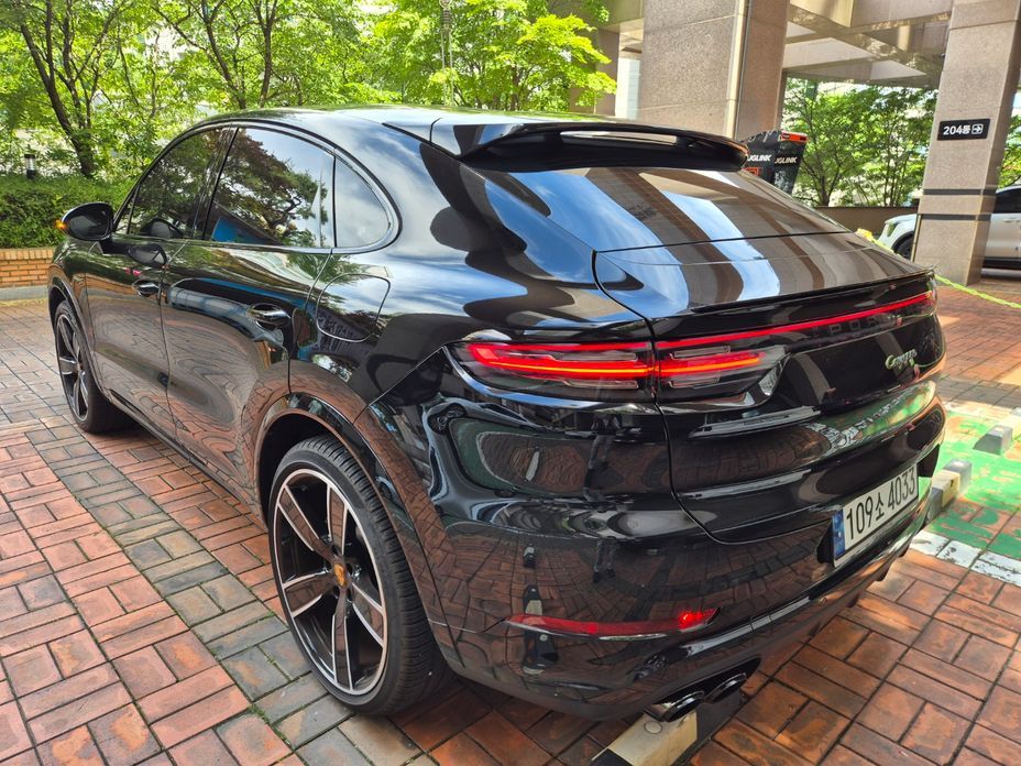 Porsche Cayenne 2023