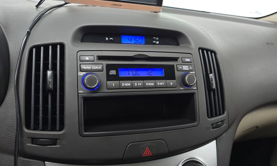Hyundai AVANTE 2010