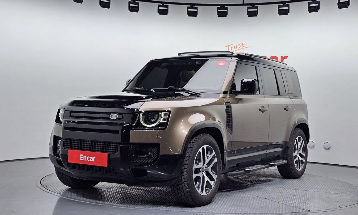 Land Rover Defender 2025
