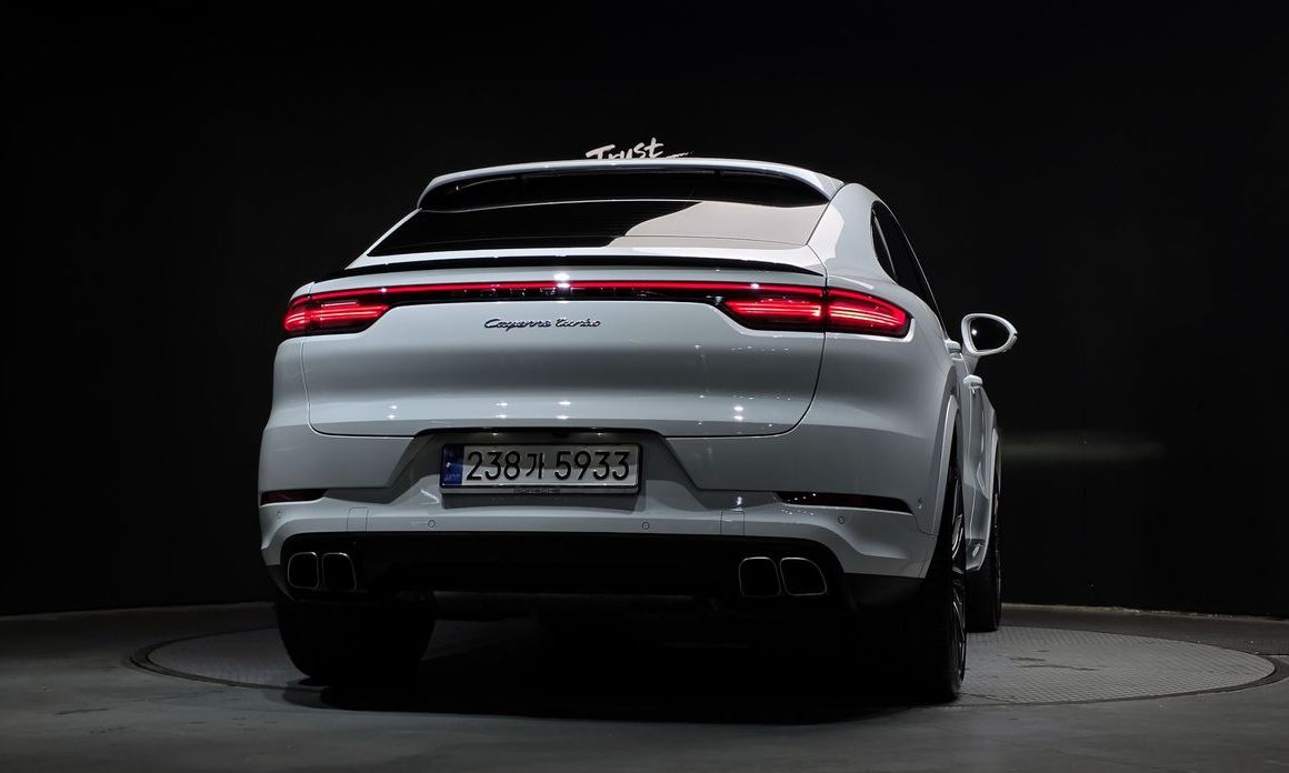 Porsche Cayenne 2023