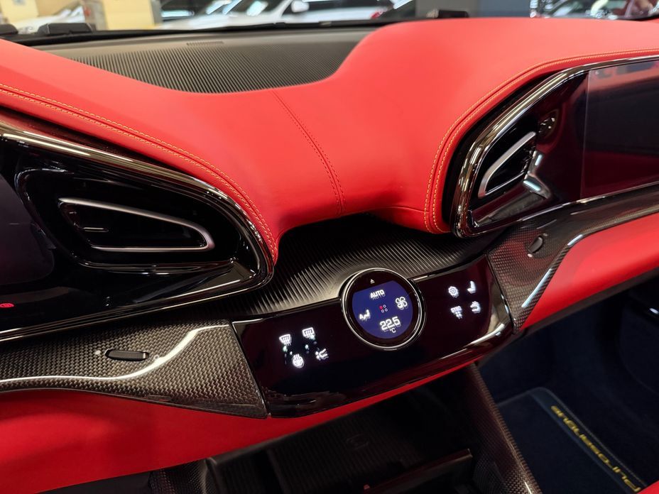 Ferrari Purosangue 2025