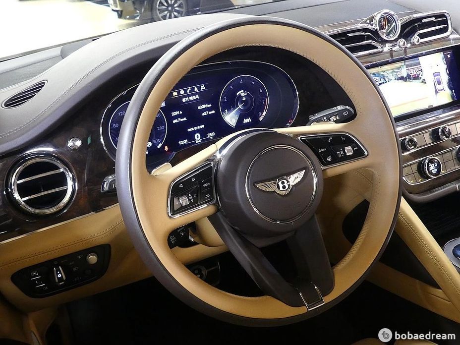 Bentley Bentayga 2022