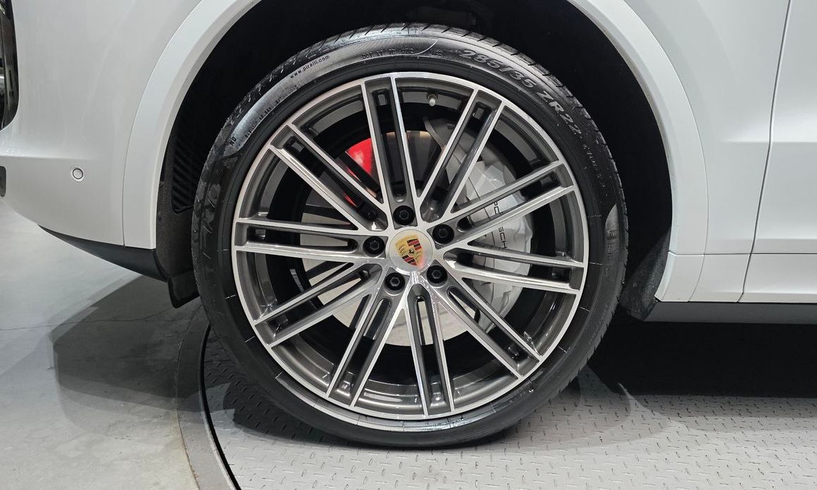 Porsche Cayenne 2023