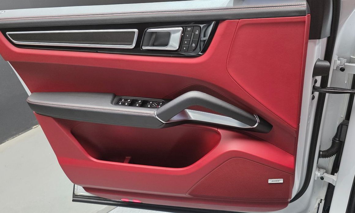 Porsche Cayenne 2023