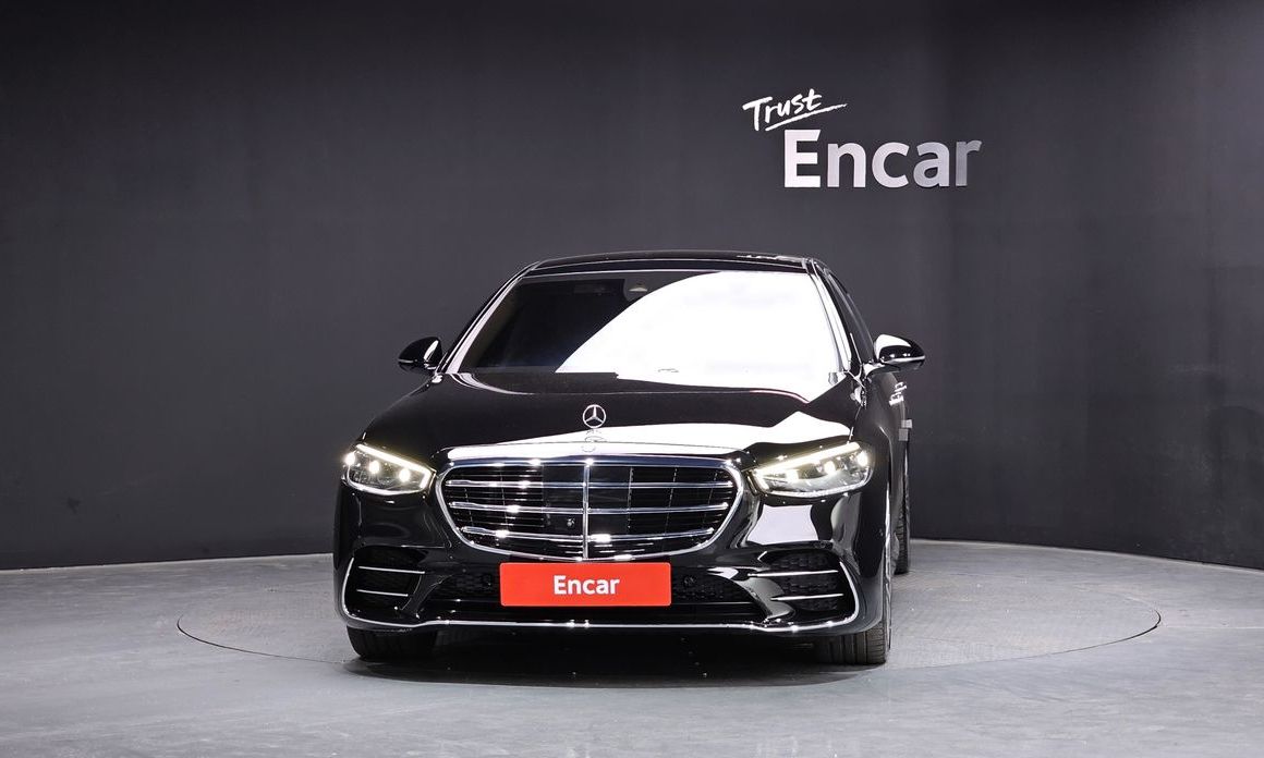 Mercedes-Benz S-Class 2025