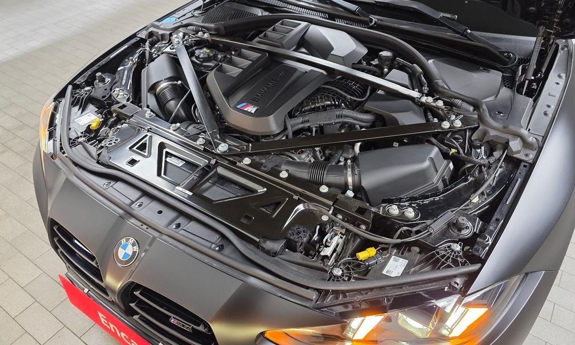 BMW M4 2025