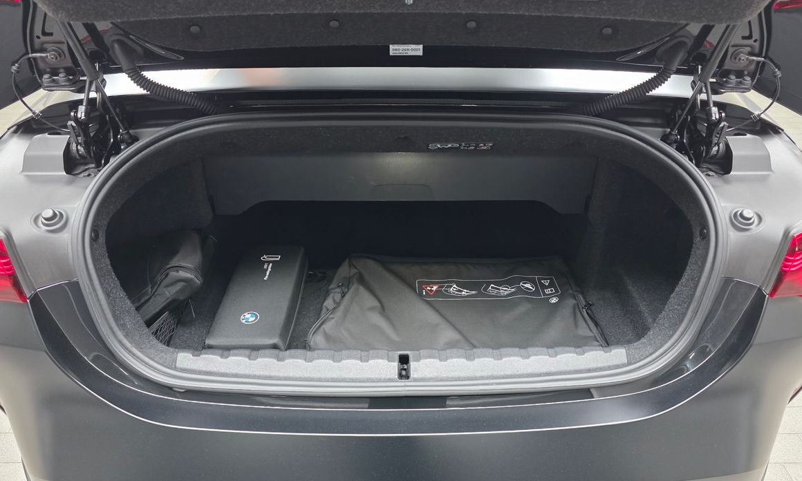 BMW M4 2025
