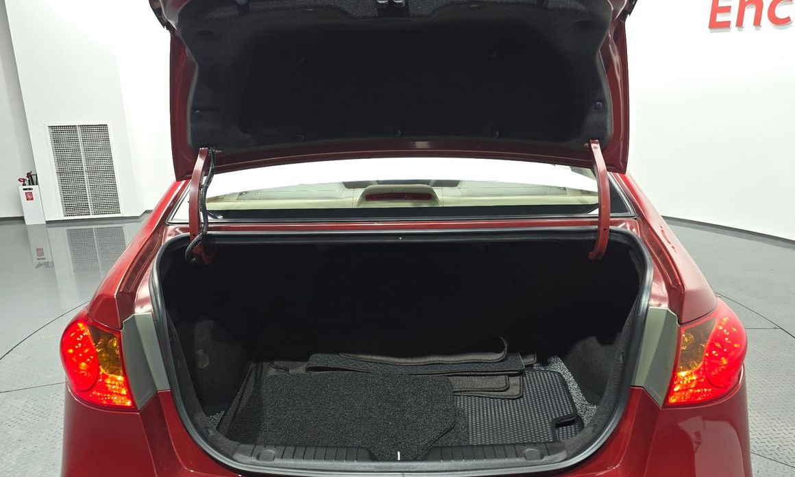 Hyundai AVANTE 2010