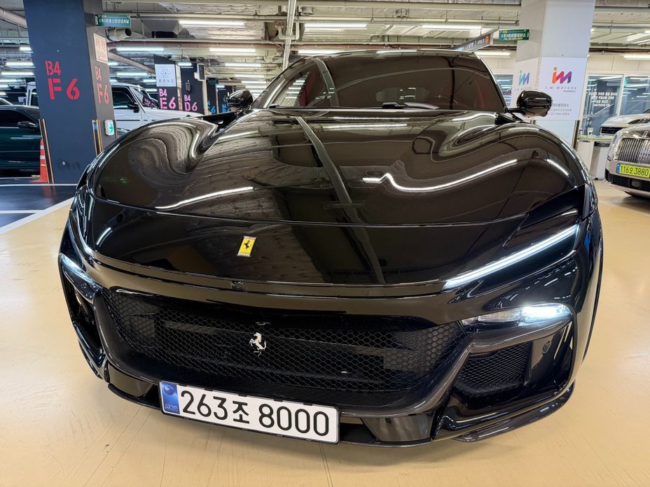 Ferrari Purosangue 2025