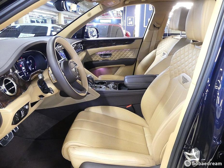 Bentley Bentayga 2022