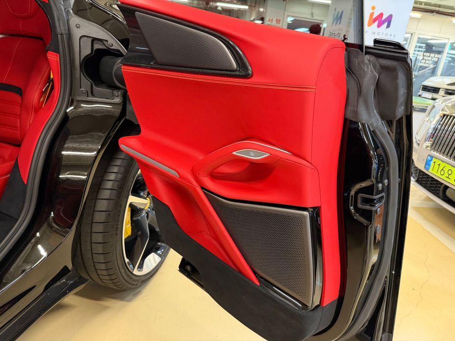 Ferrari Purosangue 2025