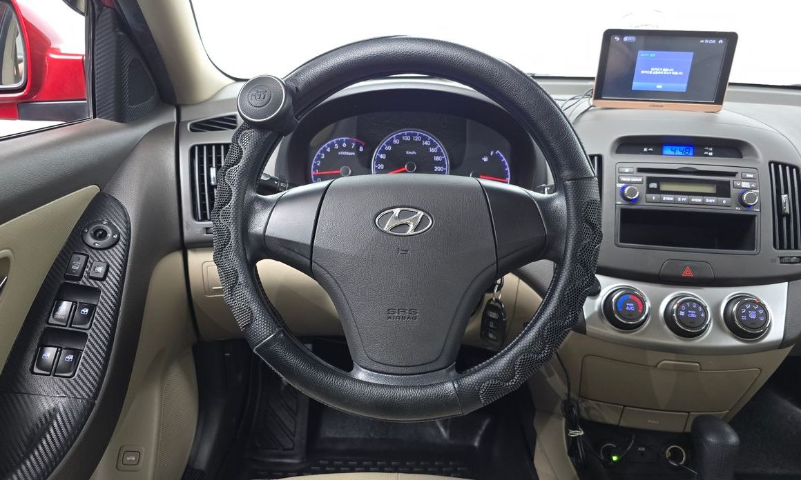 Hyundai AVANTE 2010