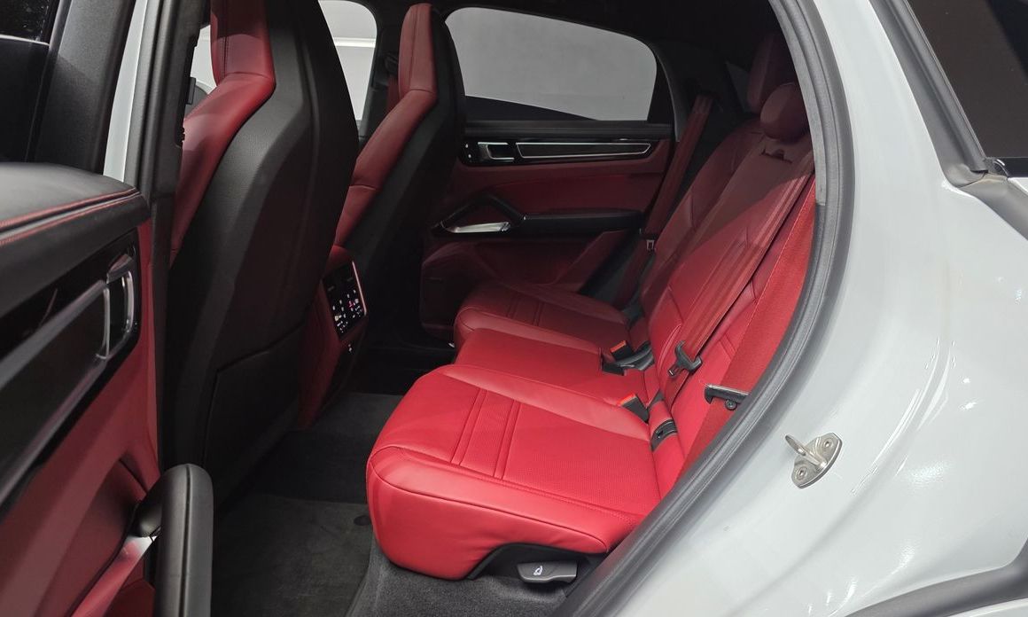 Porsche Cayenne 2023