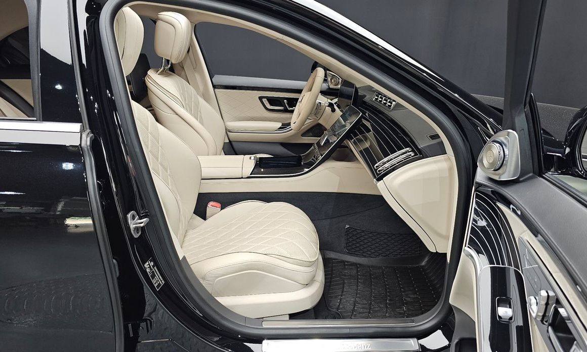 Mercedes-Benz S-Class 2025
