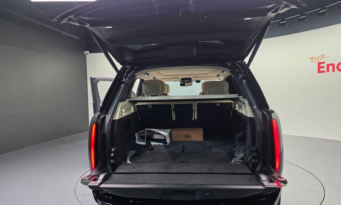 Land Rover Range Rover 2025