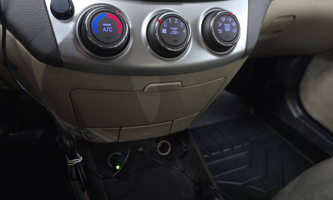 Hyundai AVANTE 2010